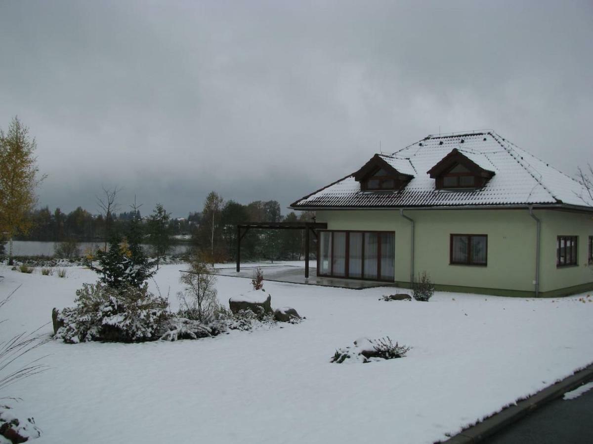 Obora 827 Nova Bystrice Villa Exterior photo